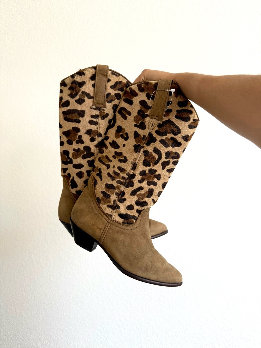 Vintage Seychelles Leopard Print Tan Suede Western Boots - SIZE 6